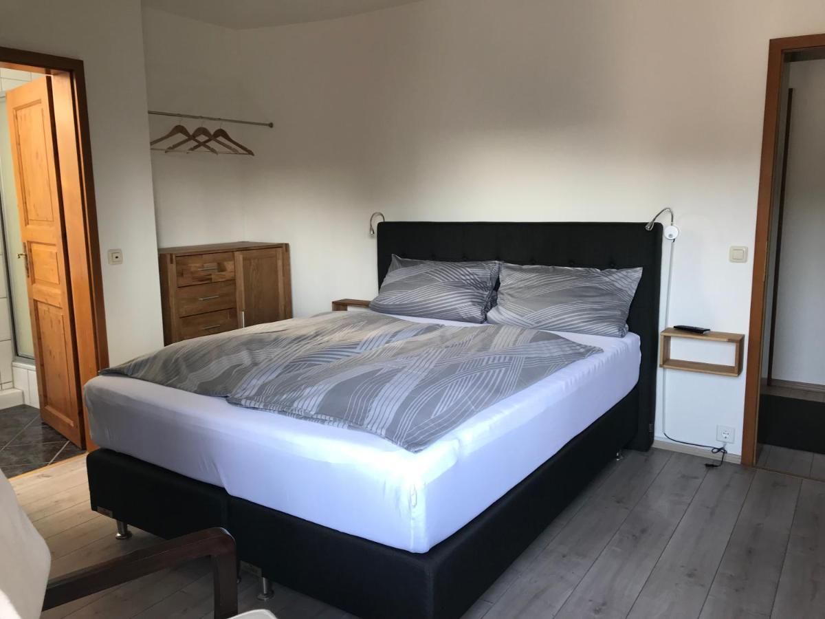 Landhotel Linden Am Venekotensee Niederkrüchten Exteriör bild