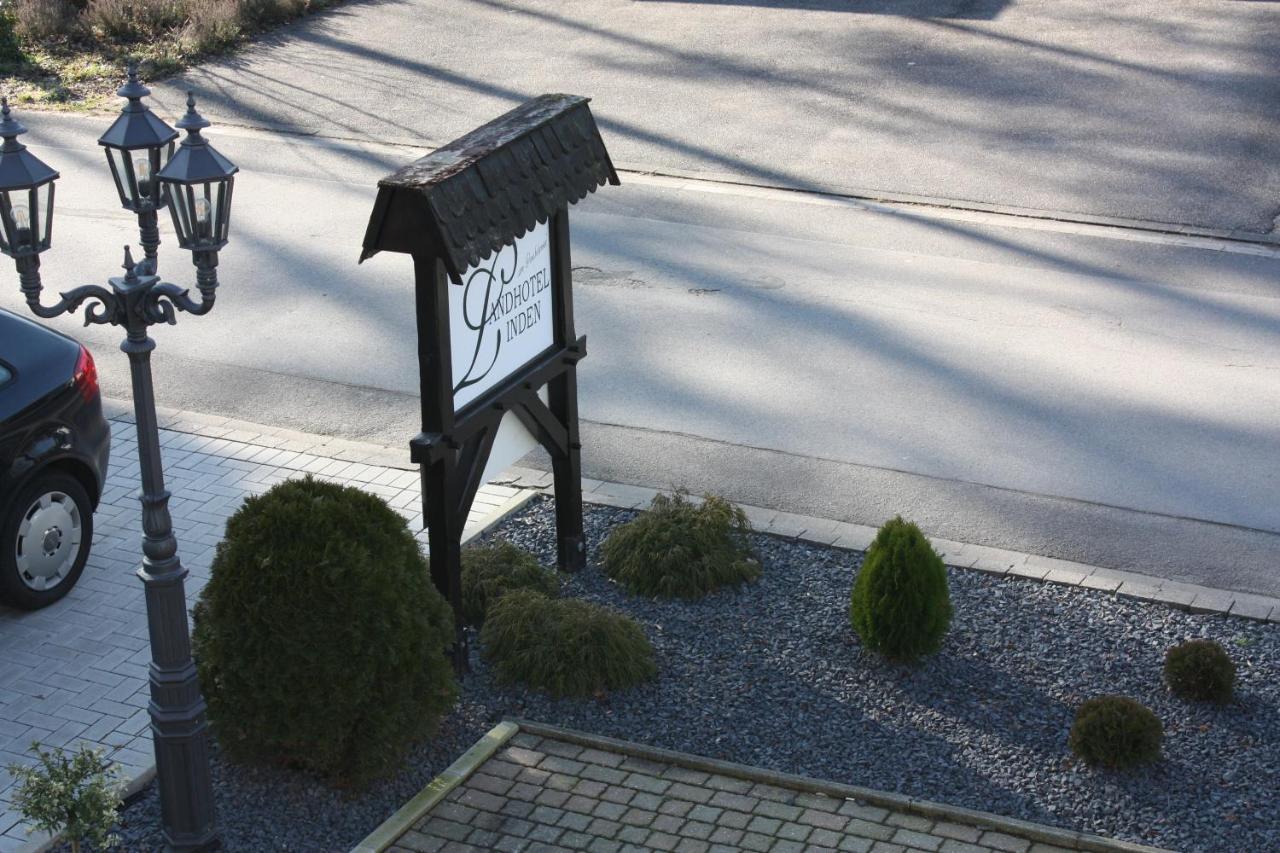 Landhotel Linden Am Venekotensee Niederkrüchten Exteriör bild