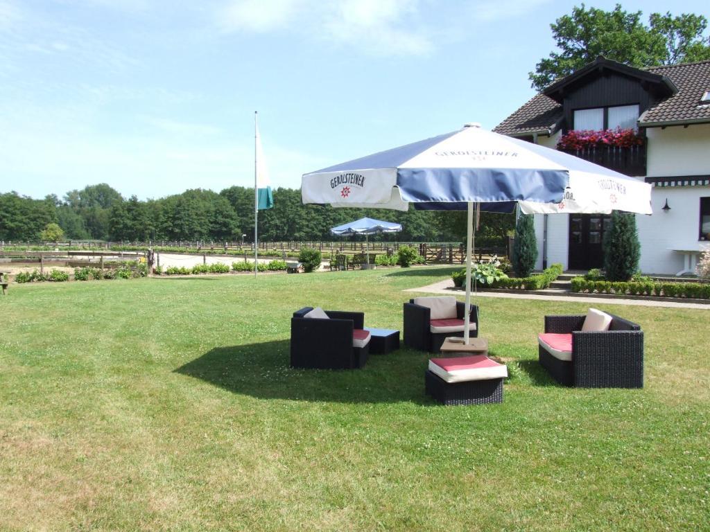 Landhotel Linden Am Venekotensee Niederkrüchten Exteriör bild
